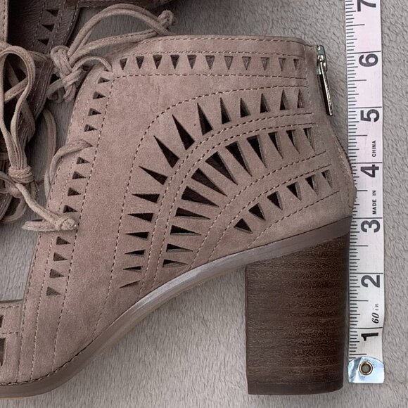 Vince Camuto Tarita Suede Leather Mesh Peep Toe Ankle Booties Sz8 - Picture 13 of 15